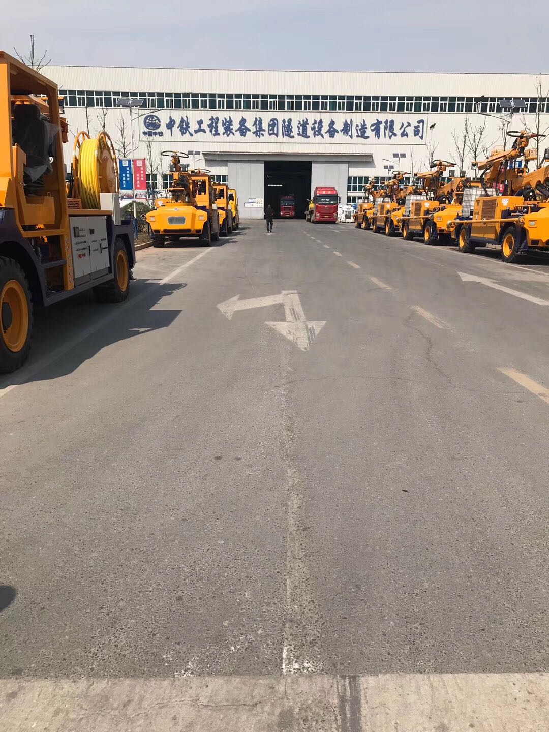 恭喜中铁工程装备集团隧道设备制造有限公司签约郑州亨亚机械设备有限公司
